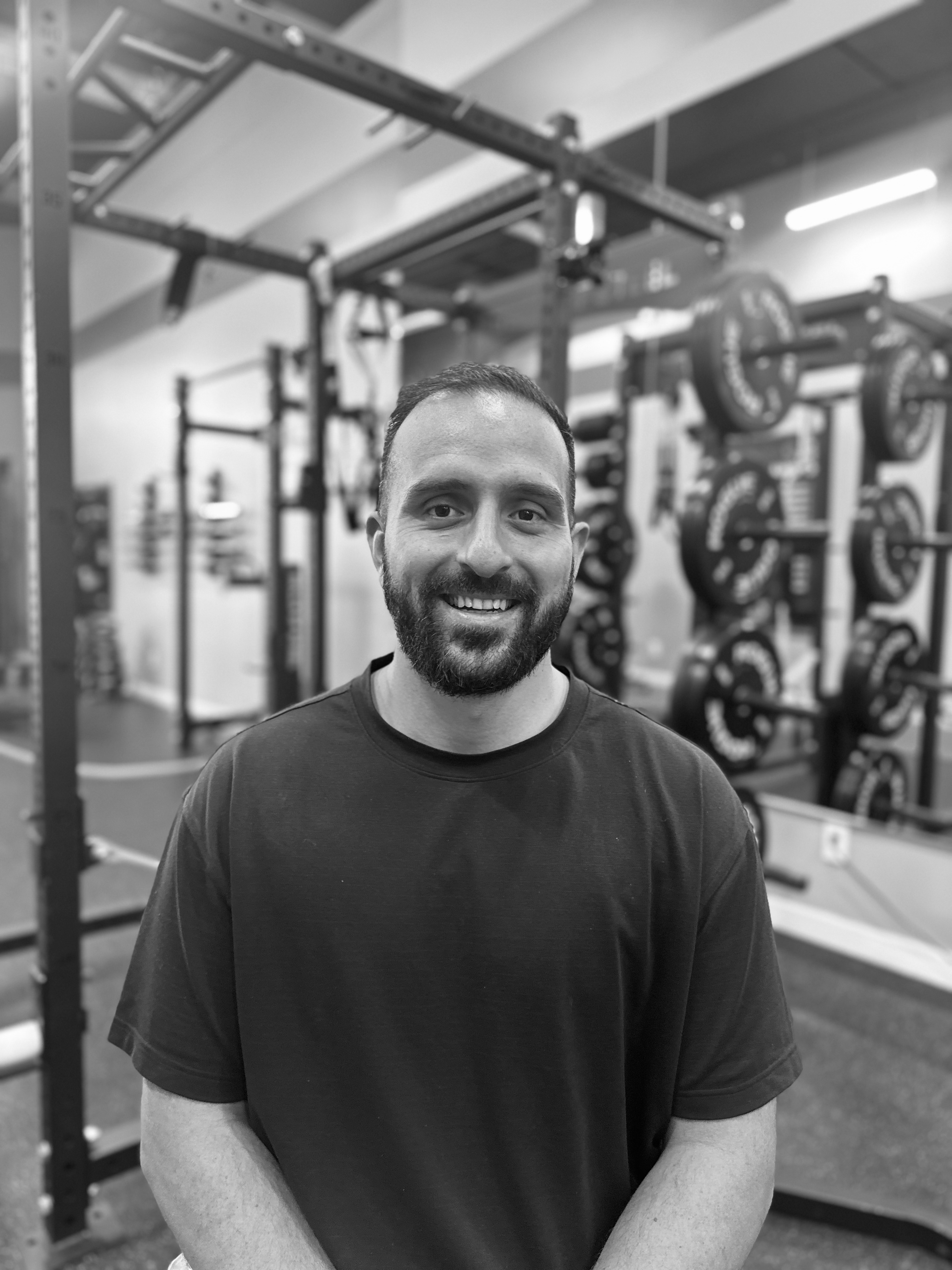  Sami Brochu, co-fondateur de Studio Fit U, thérapeute du sport agréé et naturopathe, spécialisé dans la réhabilitation et la prévention des blessures, offrant des méthodes de coaching avancées à Montréal.